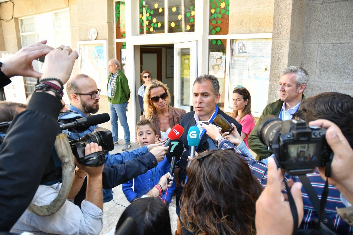 Rafa Domínguez votando en las elecciones municipales del 26M