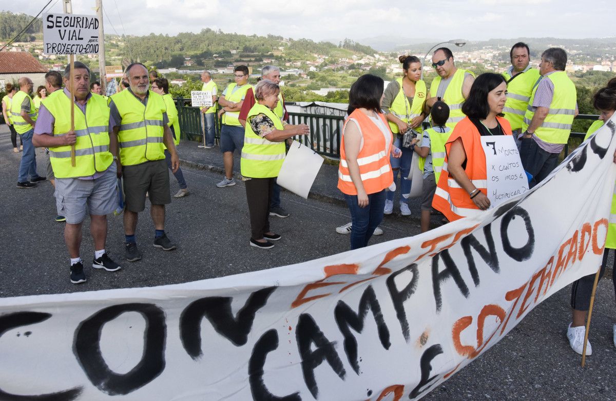 Marcha veciñal en Campañó contra o proxecto da variante de Alba