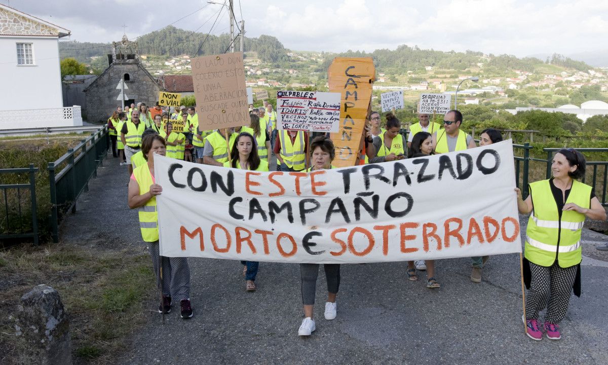 Marcha vecinal en Campañó contra el proyecto de la variante de Alba