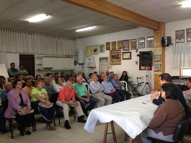 Reunión de Jacobo Moreira con vecinos de Bora