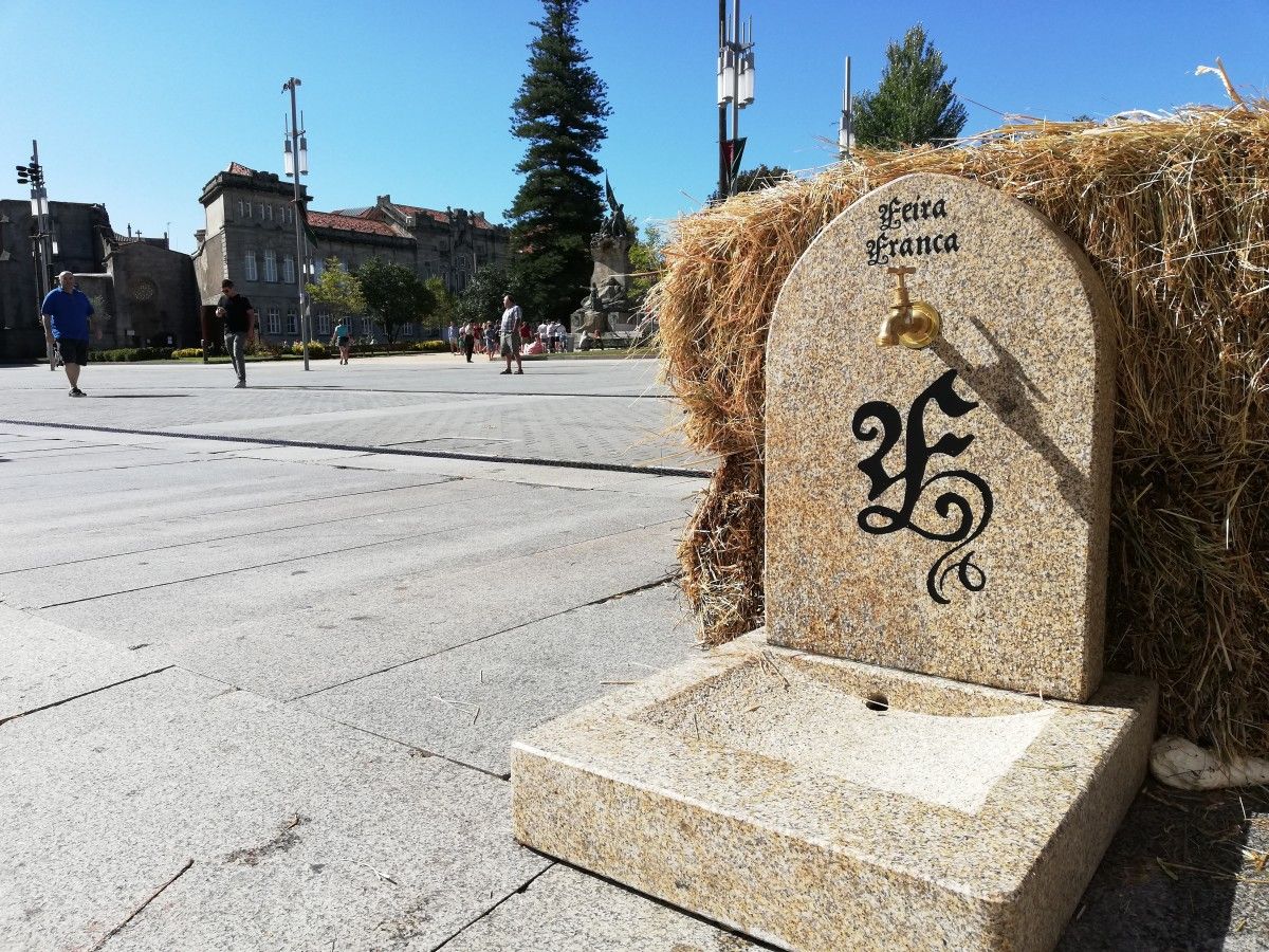 La Feira Franca estrenará quince fuentes labradas en piedra