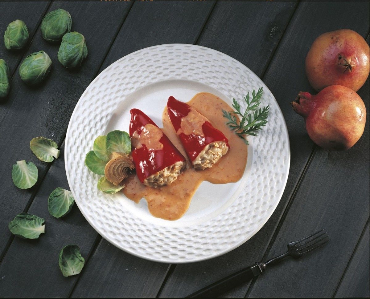 Pimientos de piquillo rellenos de atún