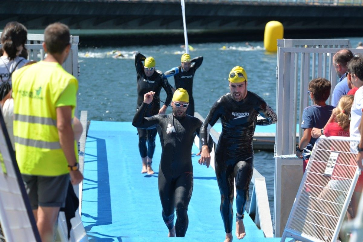 Participantes en el XIV triatlón Cidade de Pontevedra