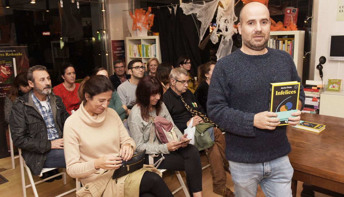 Presentación do libro "Infelices" de Javier Peña