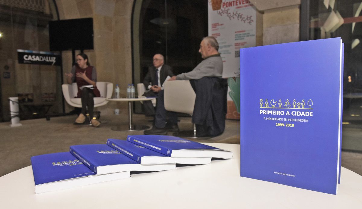 Presentación del libro "Primeiro a cidade" en la Casa da Luz