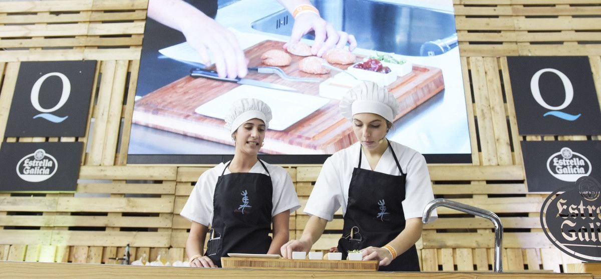 Showcooking de alumnos del Carlos Oroza en Etiqueta Negra