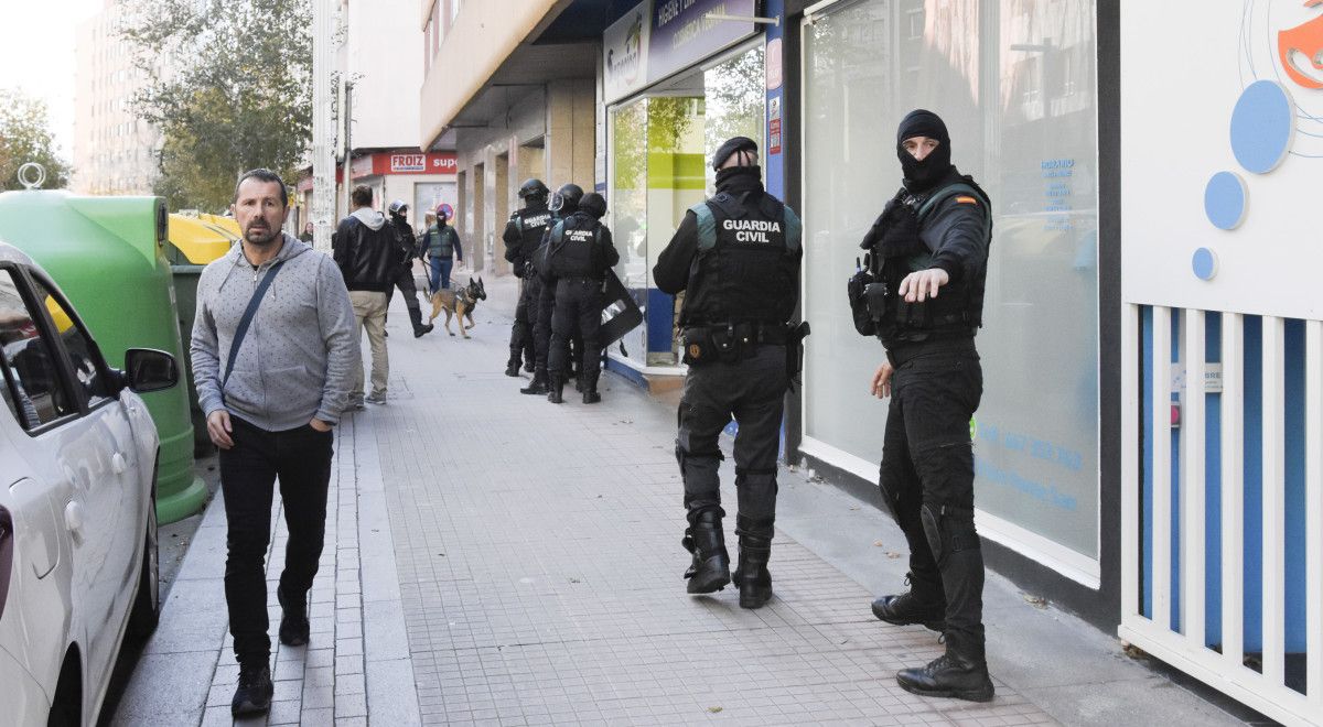 Intervención antidroga en un piso de Paseo de Colón