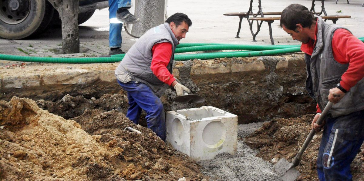 Trabajadores de la construcción en una obra en Pontevedra