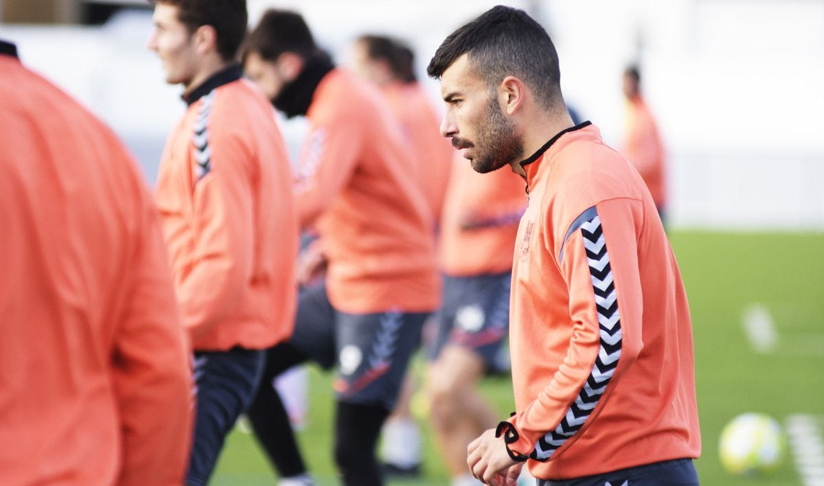 José García entrenando con el Pontevedra