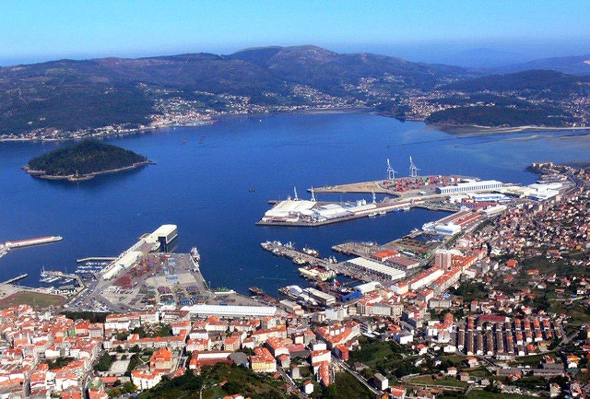 Imaxen aérea do Porto de Marín