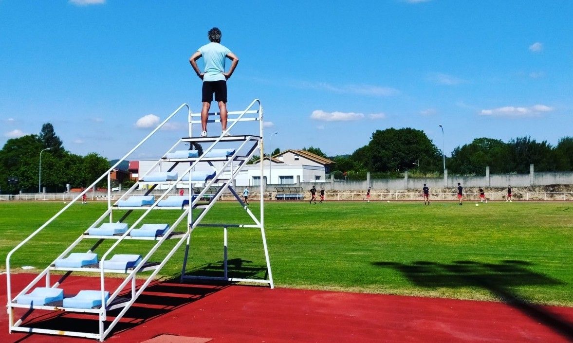 Rafa Sáez entrenando al Arosa