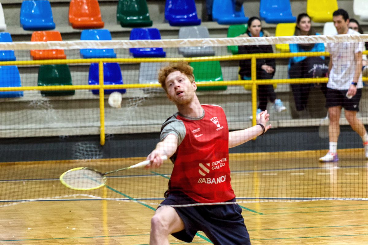 Manuel Brea en un partido con el Club Bádminton Ravachol Pontevedra