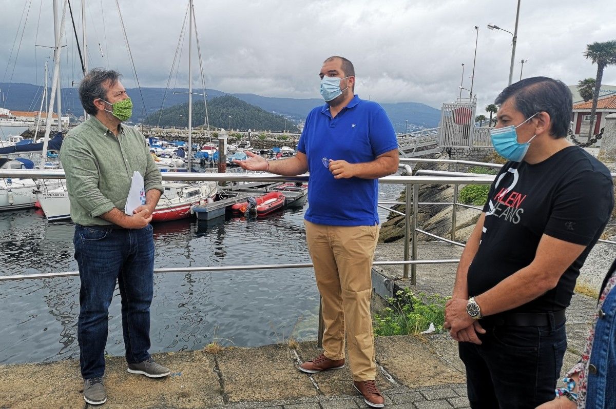 Reunión de Bará con trabajadores del mar