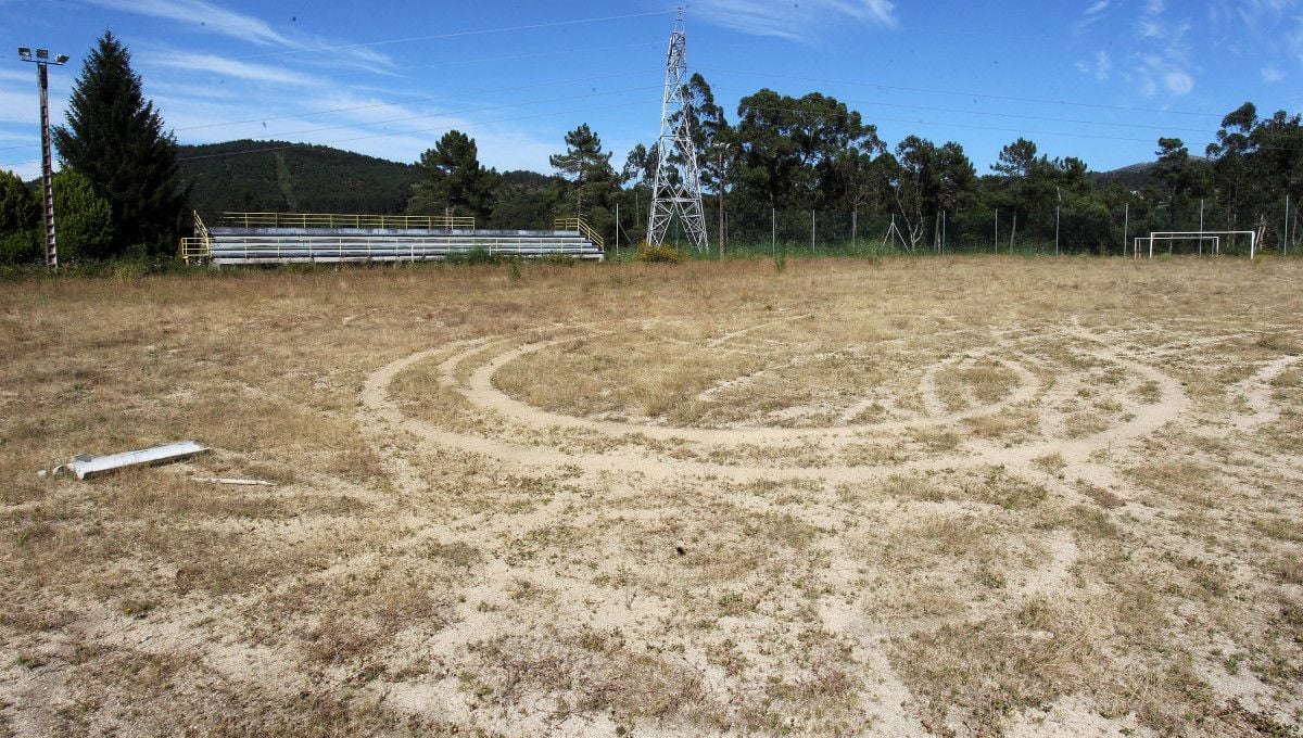 Campo de fútbol do Salgueiral en Bora