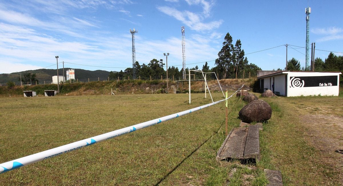 Campo de fútbol da Devesa en Alba, reconvertido para a práctica do tiro con arco