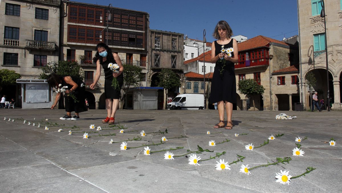 Acto de homenaje a las víctimas de la violencia machista realizado por Marea Galeguista