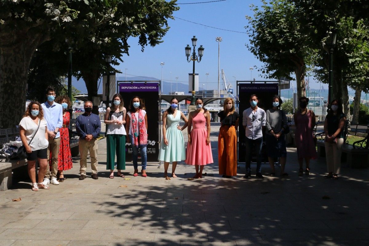 Acción del programa 'Mulleres en Acción. Violencia Zero' en la Alameda de Marín