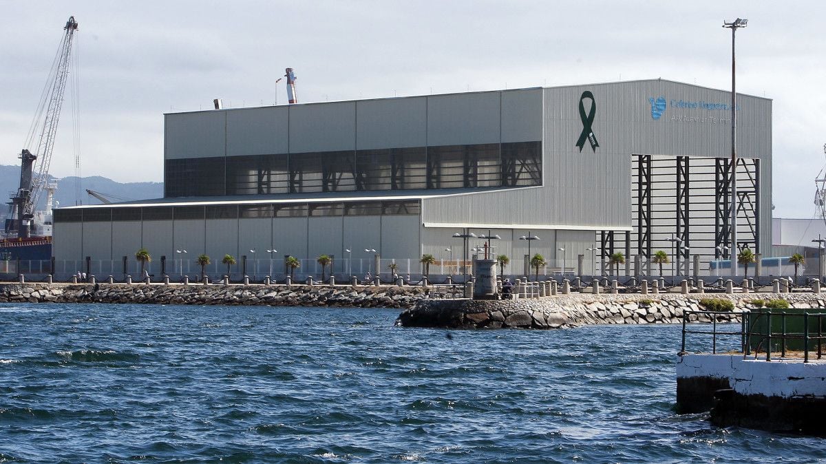 Terminal cubierta de Ceferino Nogueira en el Puerto de Marín