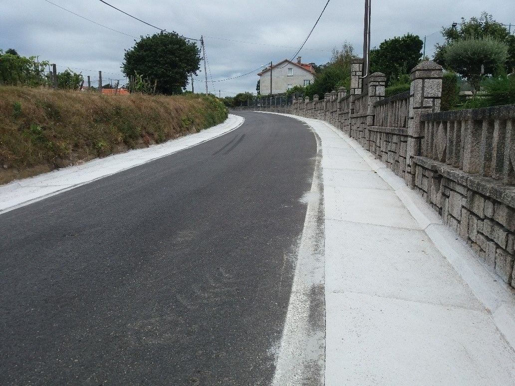 Finalizan las obras de mejora de la seguridad vial en la carretera de Curro a San Amaro