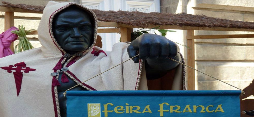 O "Fiel contraste" anuncia a Feira Franca