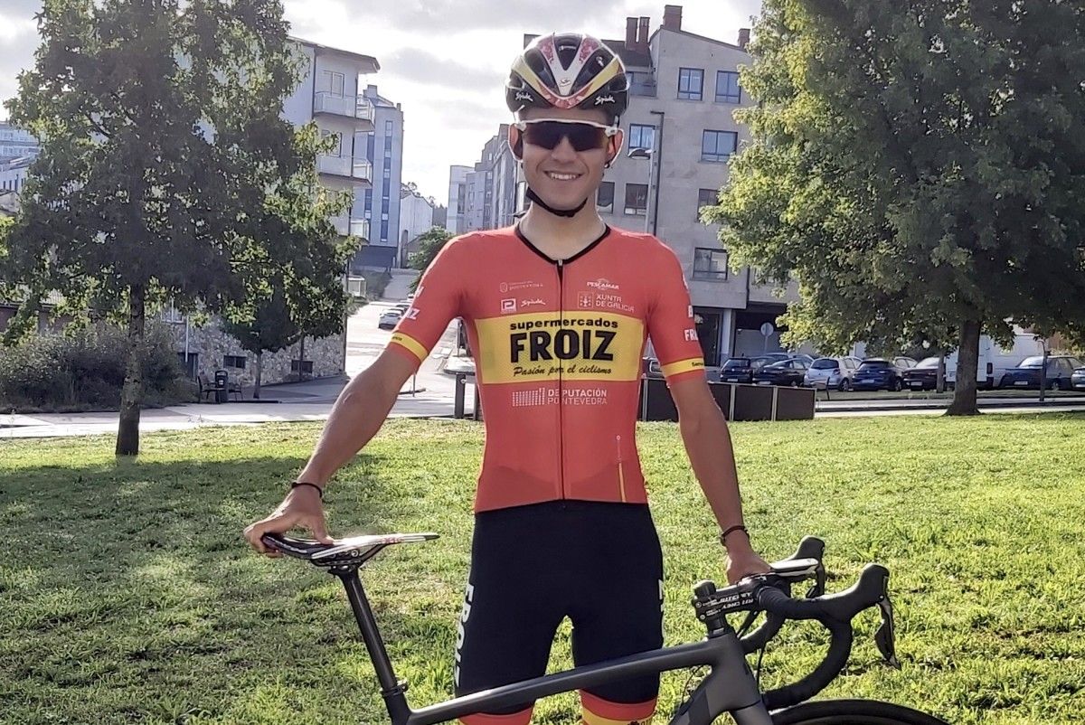 Samuel Blanco con el maillot de campeón de España de ciclismo