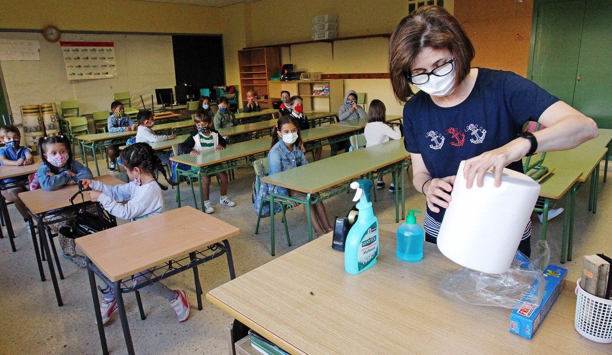 Primer día de colegio en Educación Primaria en una jornada marcada por la puesta en práctica del protocolo antiCovid-19