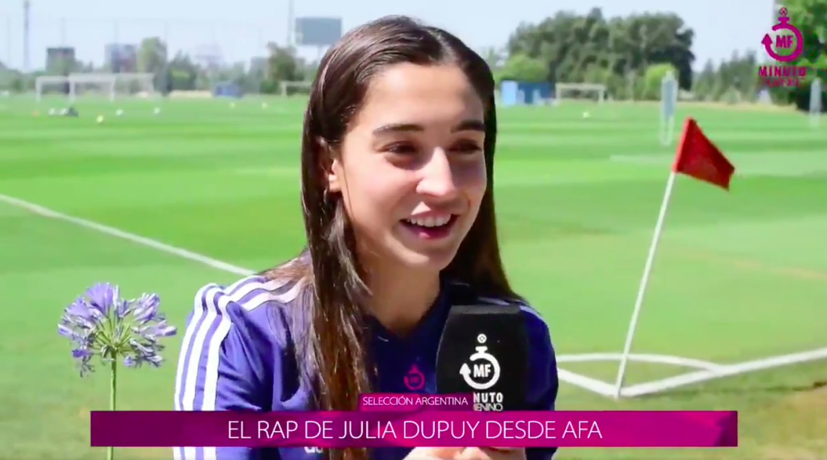 Rap de Julia Dupuy, futbolista argentina del Poio Pescamar