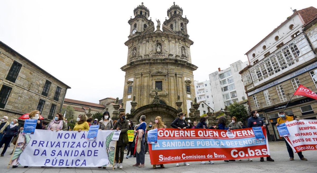 Concentración en la Peregrina en defensa de la sanidad pública