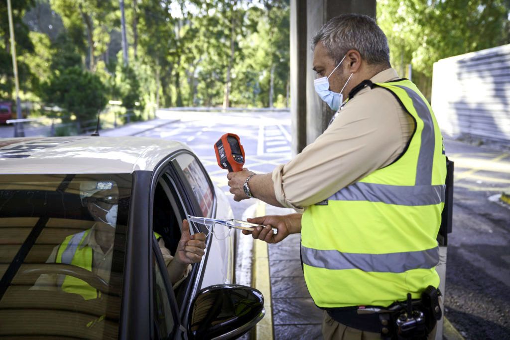 Protocolo de seguridad en la entrada a la fábrica de Ence