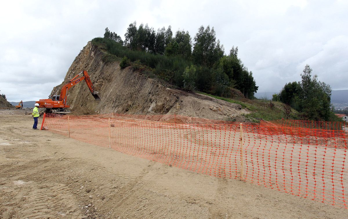 Obras da A-57 en el entorno del río Pintos