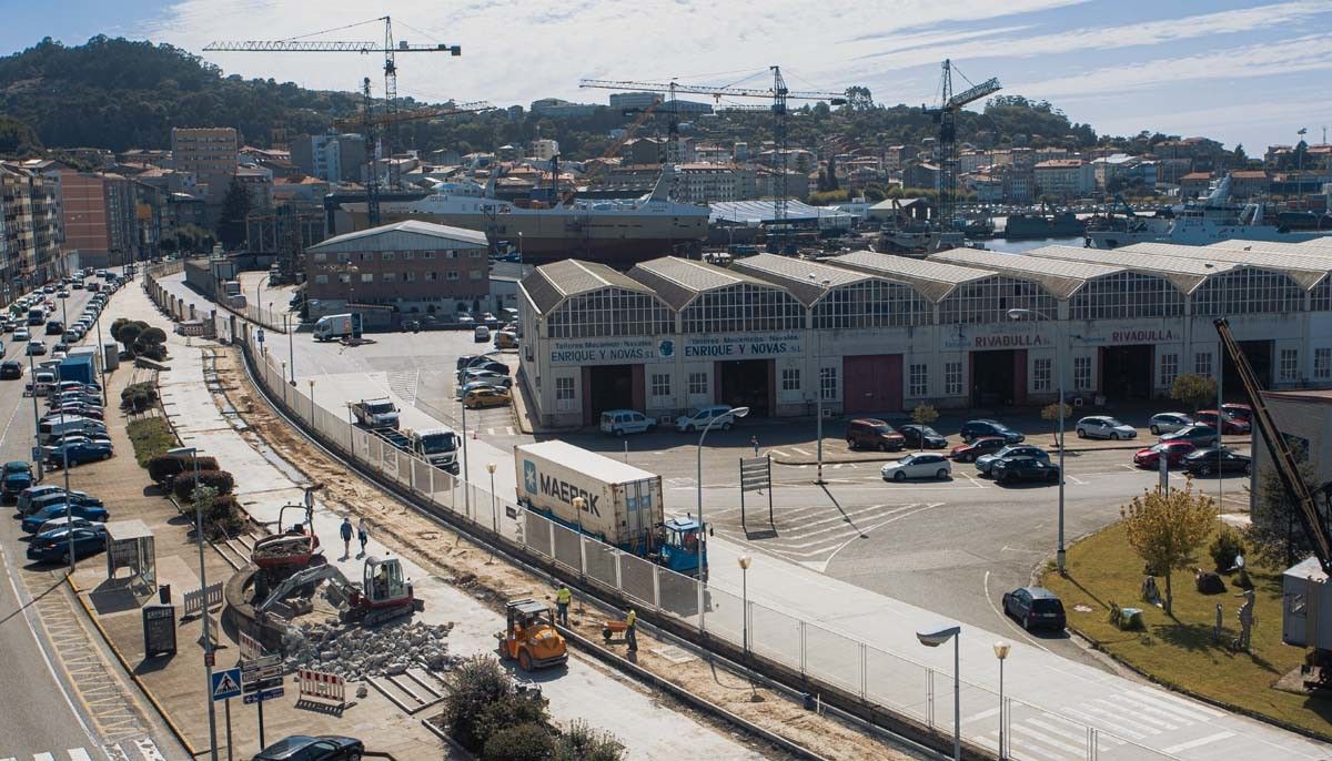 Obras de reforma urbana en la Avenida de Ourense