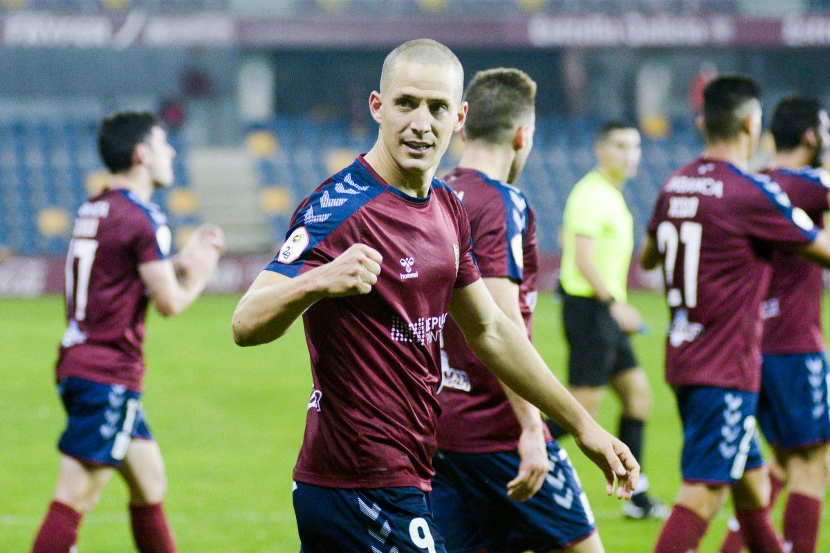 Rufo, en el partido entre Pontevedra CF y Salamanca