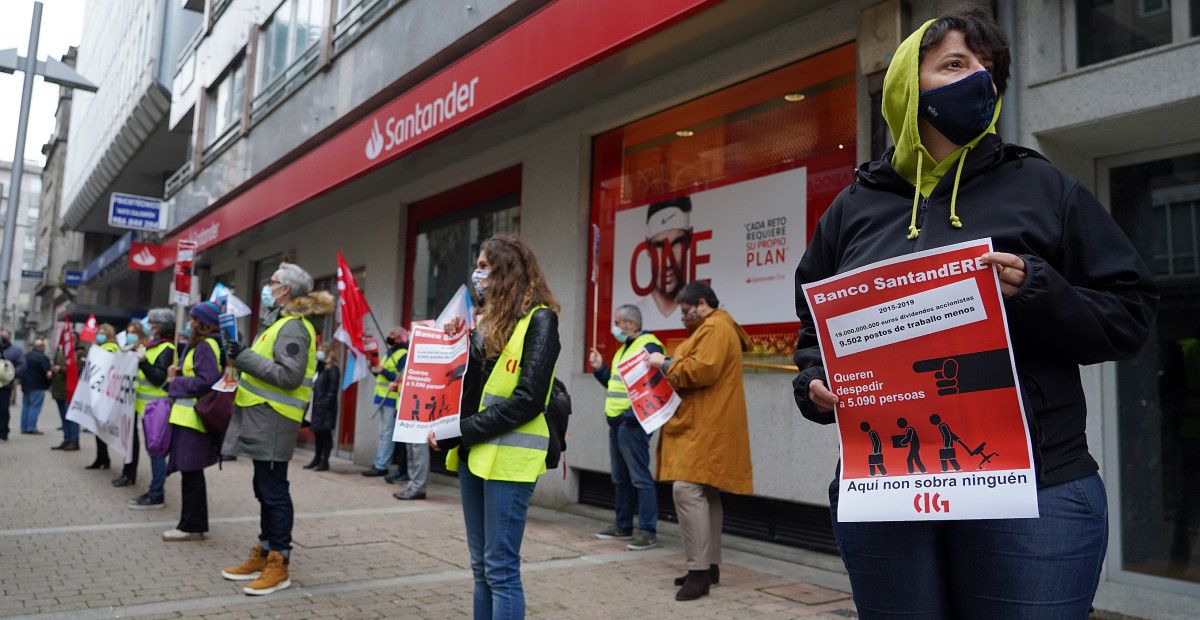 Protesta de la CIG por el ERE del Banco Santander