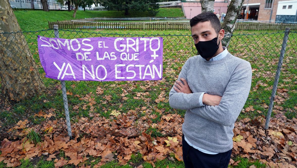 Joshua Alonso, en la conmemoración del 25 de noviembre en el Cifp A Xunqueira  