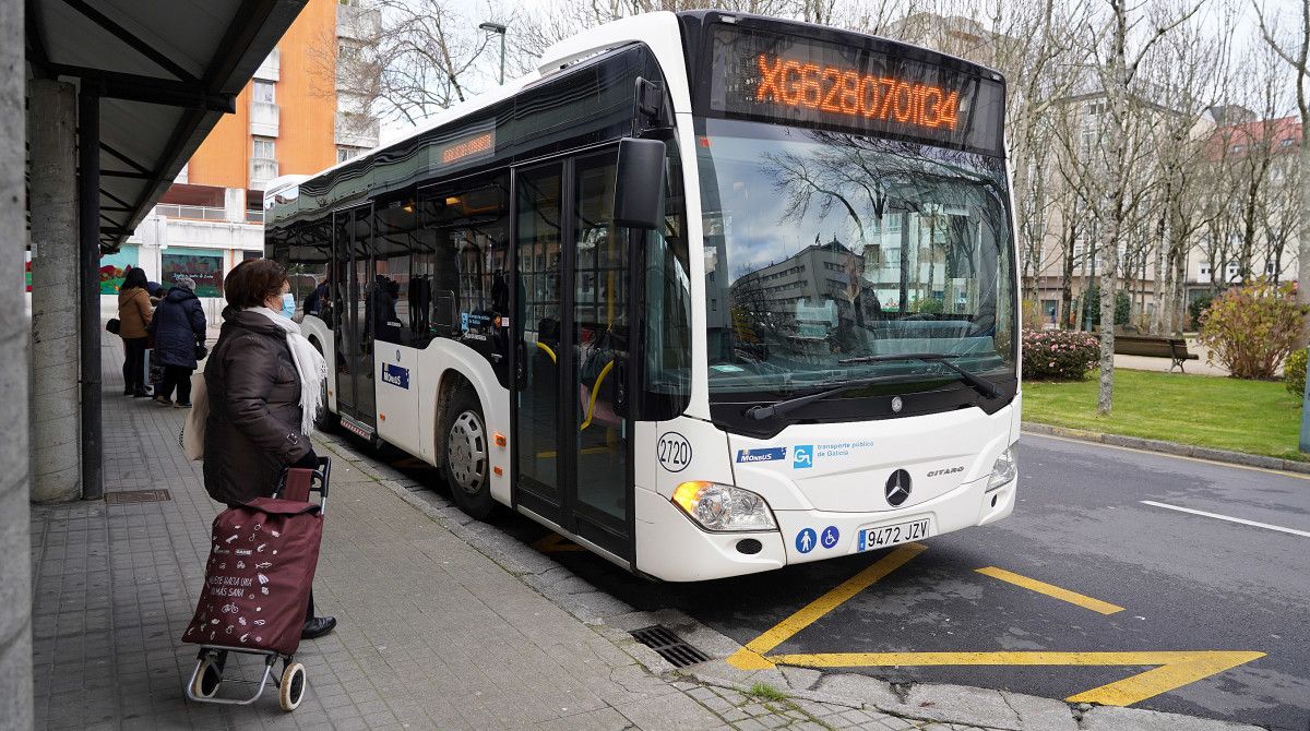 Autobús de transporte público