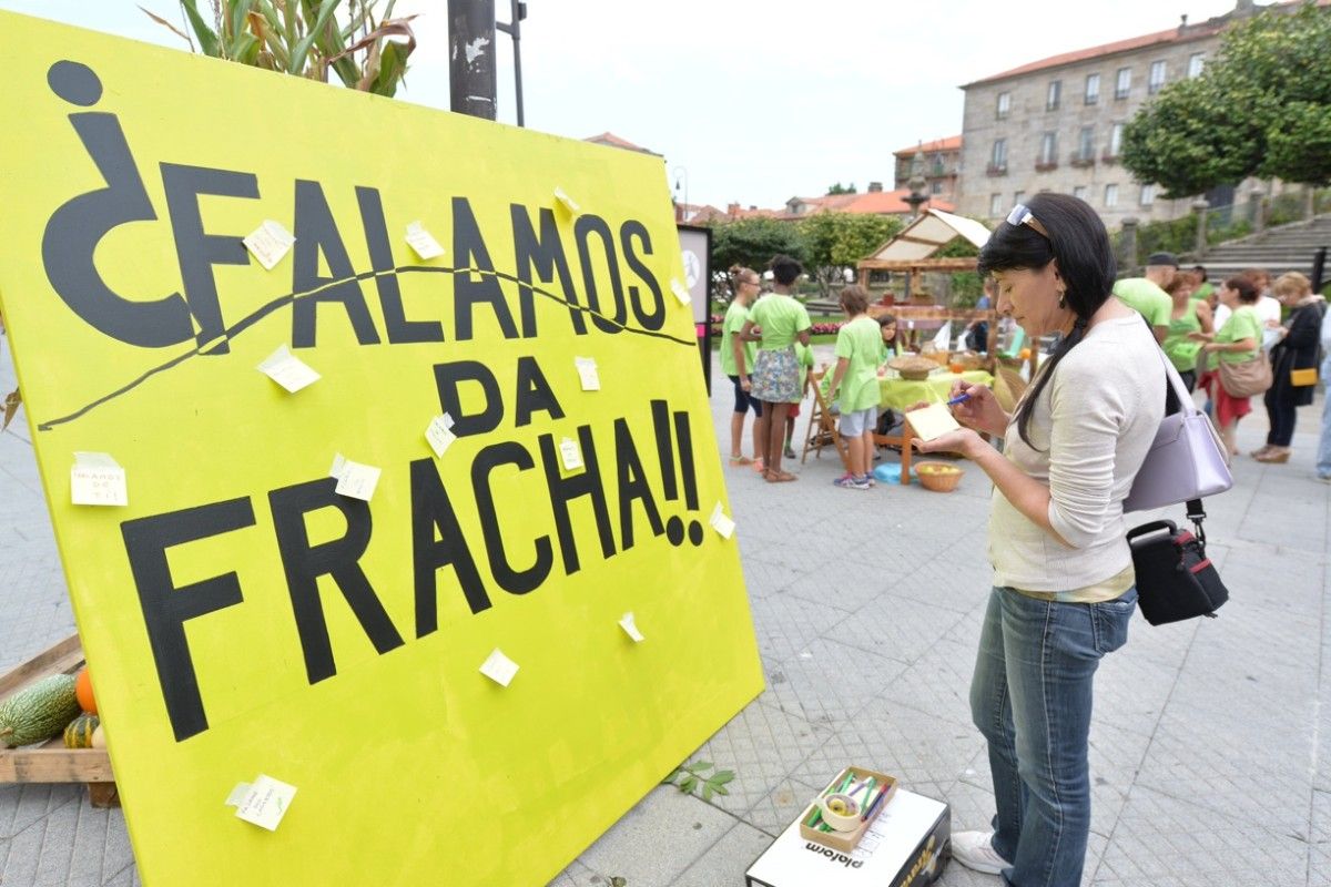 Acto reivindicativo de Salvemos A Fracha en la Praza de Ourense