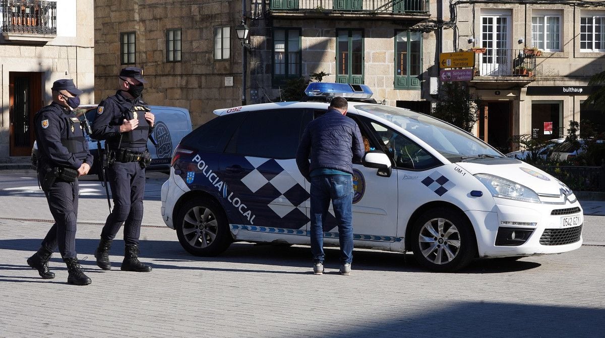 Policía Nacional y Local en Pontevedra