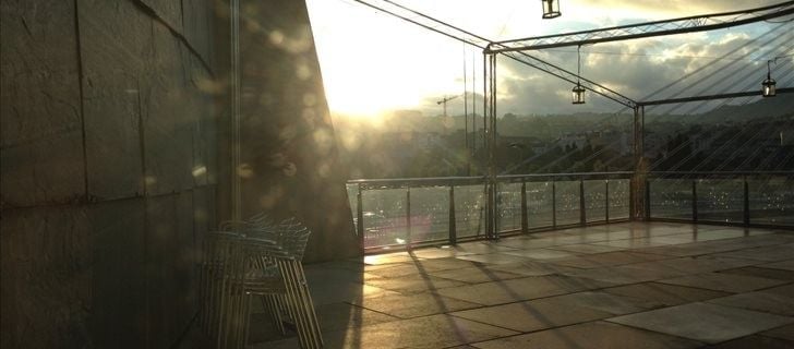 Terraza de la cafetería del Pazo da Cultura