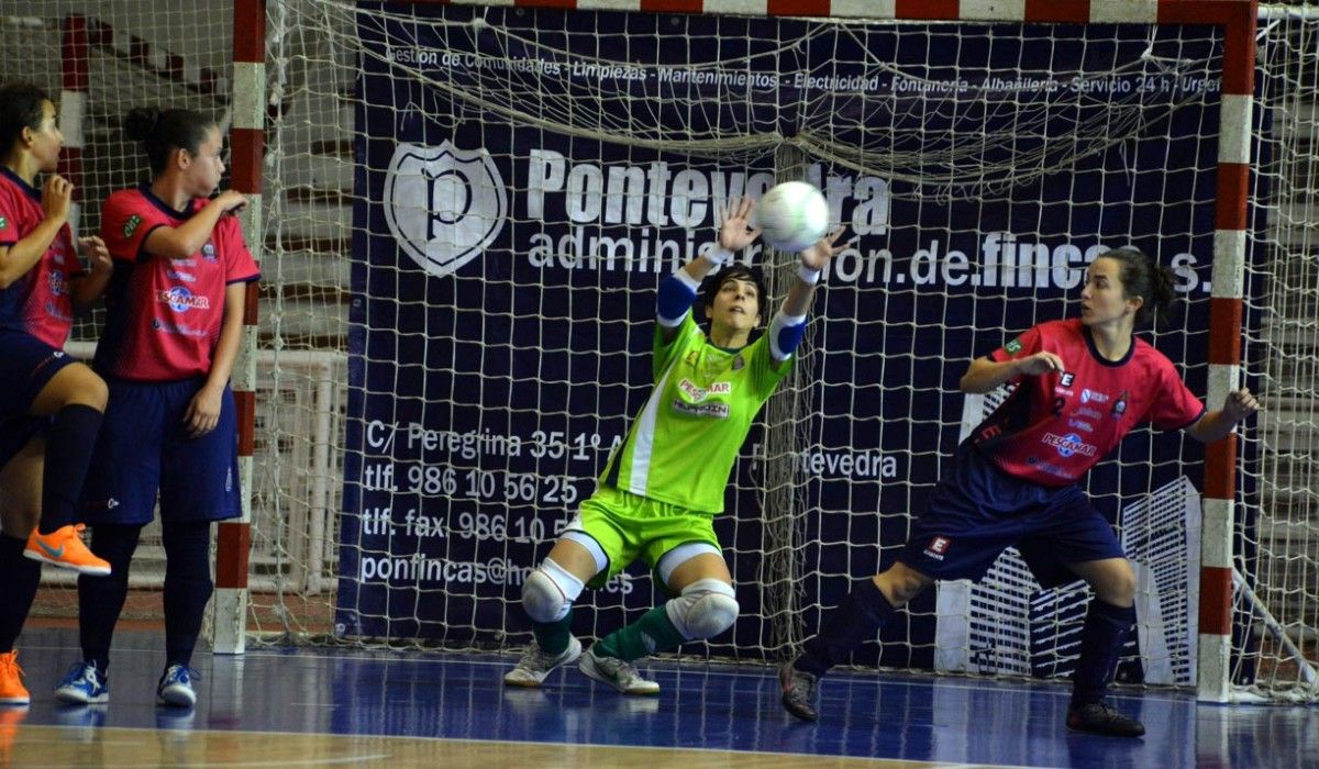 Jugadoras do Leis Feminino durante o partido de Copa Xunta ante o Poio