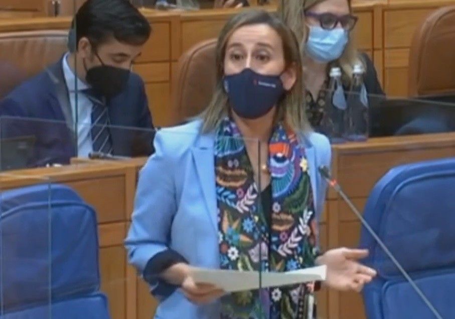 Ethel Vazquez en el Parlamento