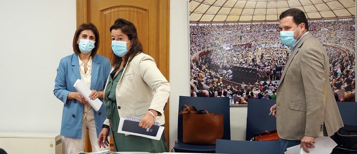 Jorge Cubela, portavoz del grupo provincial do PP, junto a las diputadas Paz Lago y Carmen Amoedo