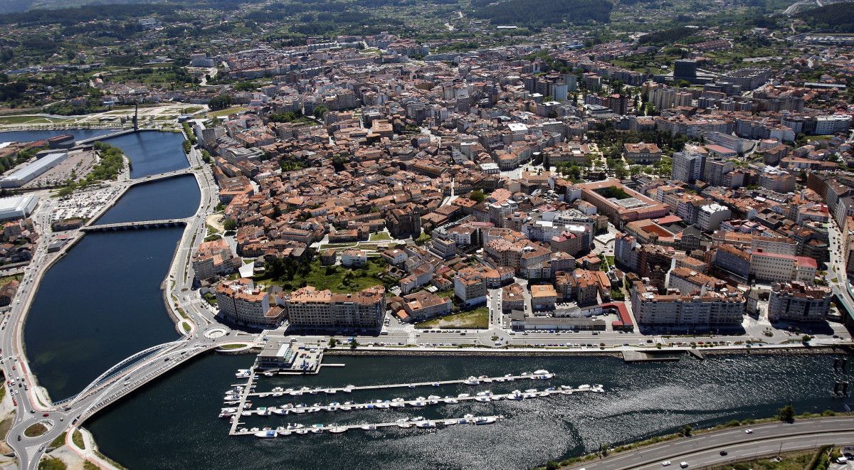 Vista aérea da cidade de Pontevedra