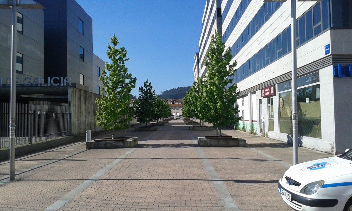 Local adquirido por el Ministerio de Interior frente a la sede de la Xunta en Campolongo