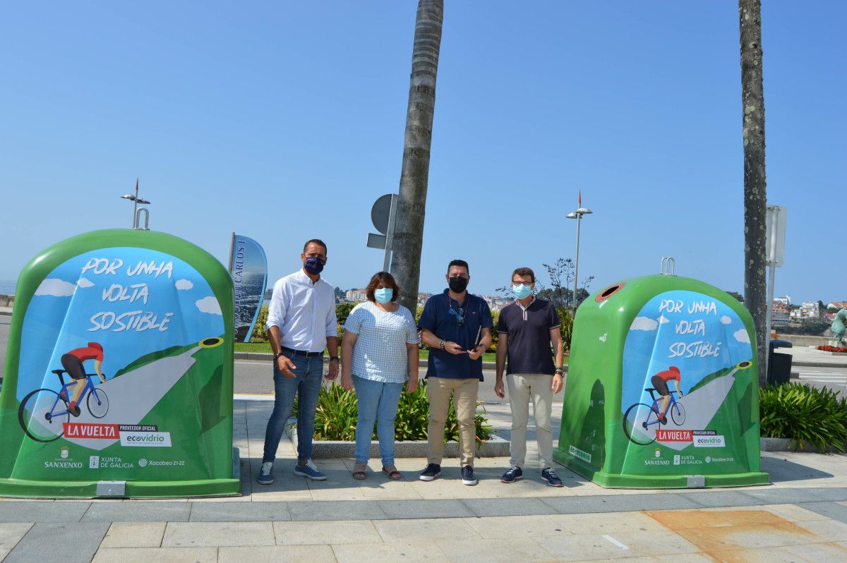 Presentación de los contenedores de La Vuelta que se instalarán en Sanxenxo