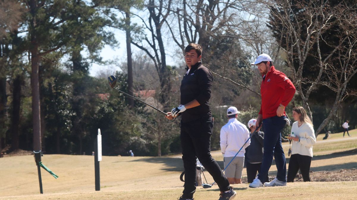 Alberto Domínguez, pontevedrés seleccionado entre los mejores golfistas universitarios de Estados Unidos