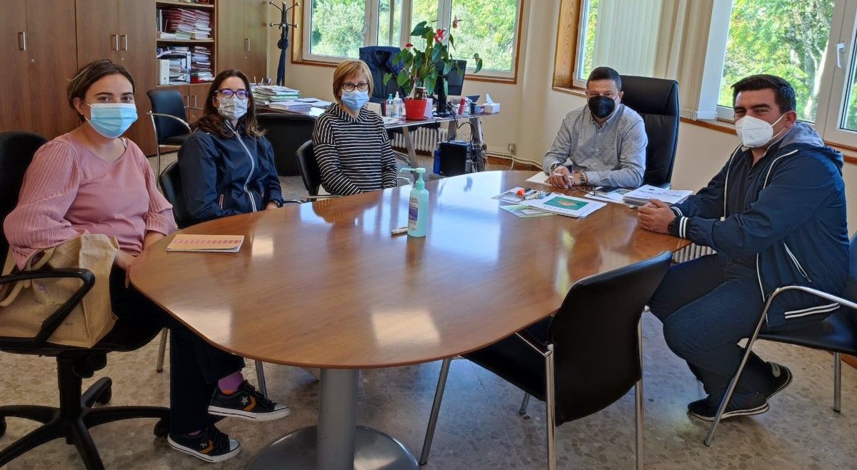 Reunión del alcalde de Cuntis con la ANPA del CPI Don Aurelio