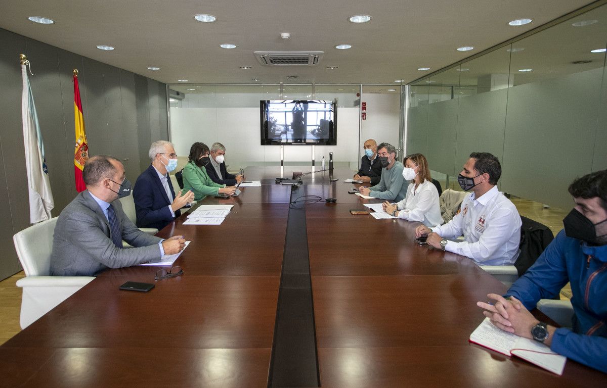 Reunión entre representantes de los comités de empresa de Ence con los conselleiros Conde y Lorenzana