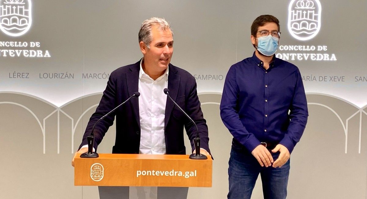 Rafa Domínguez y Pablo Fernández, del PP, apoyan una posible adhesión de Ence al puerto de Marín