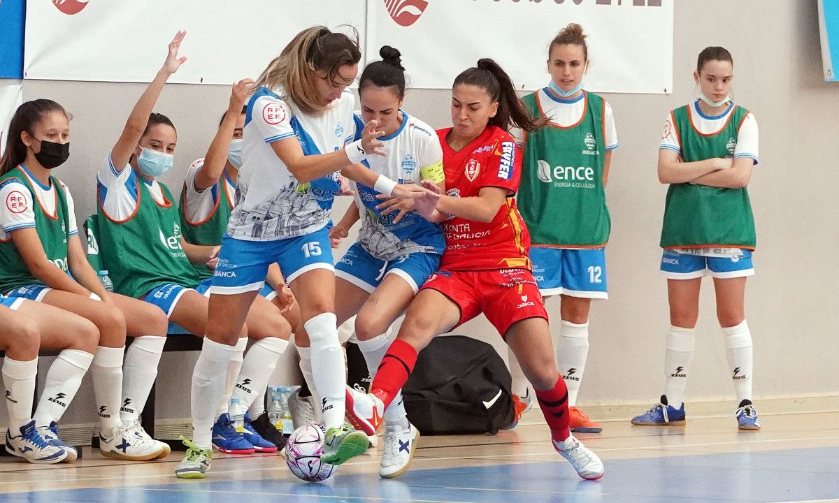 Partido de liga entre Marín Futsal y Poio Pescamar en A Raña