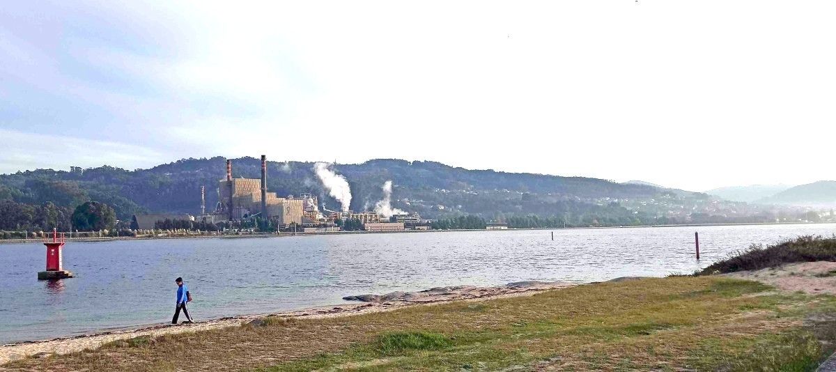 Fábrica de Ence en la ría de Pontevedra